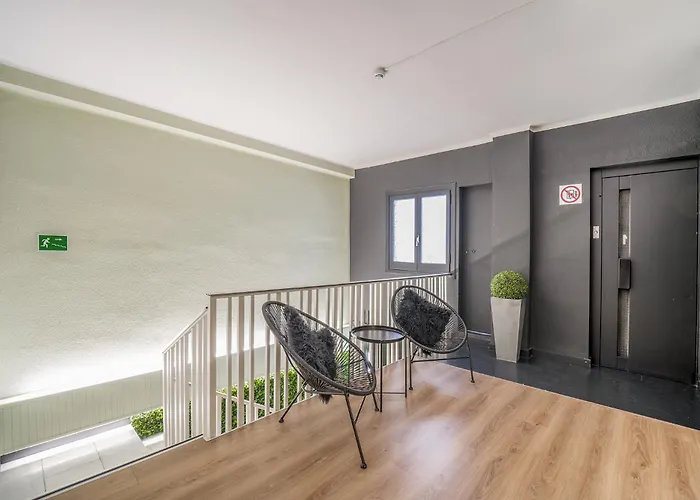 Hôtel bon marché: Glaner Hotel Cafe