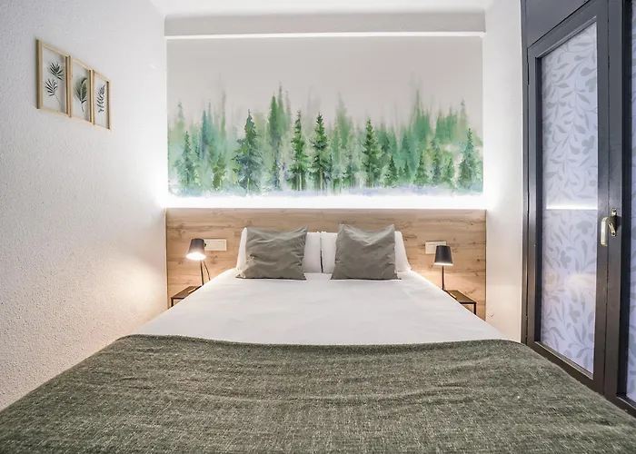 Hôtel bon marché: Glaner Hotel Cafe